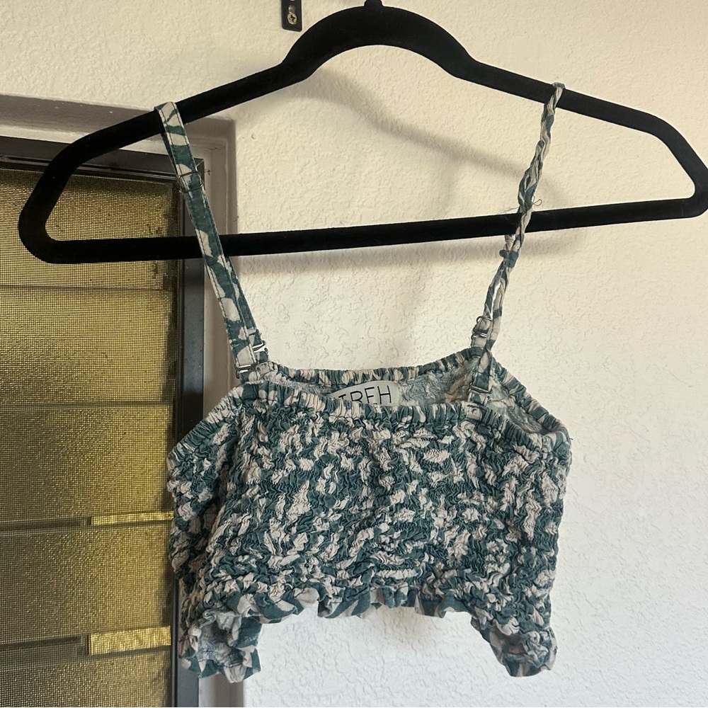 Yireh Smocked Top M